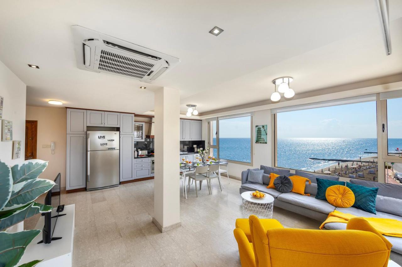 Mackenzie Beachfront Eftyhia Suite Larnaca Ngoại thất bức ảnh