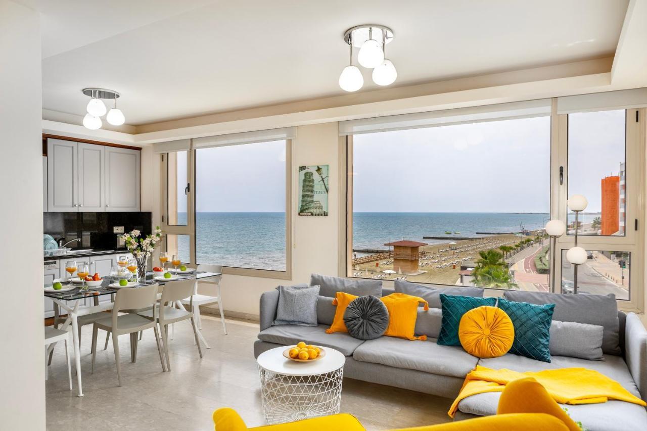 Mackenzie Beachfront Eftyhia Suite Larnaca Ngoại thất bức ảnh