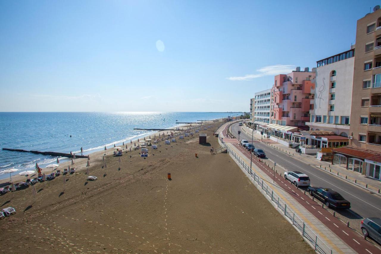 Mackenzie Beachfront Eftyhia Suite Larnaca Ngoại thất bức ảnh